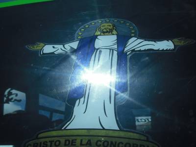 Une des Christ ornant les bus et autres vehicules