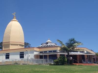 Sri Sri Radah-Giridhari Temple