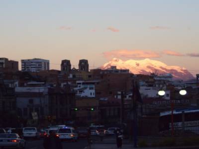 La ville et l'Illimani ... illuminé