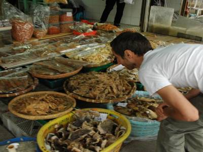 Frank fait le marché