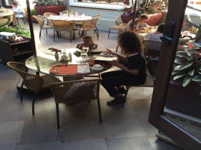 Petit déjeuner au Grano de Oro à San José