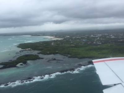 Arrivée en avion à Isabela