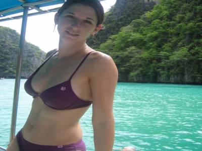 Miss sur le bateau