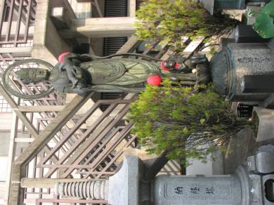 Statue