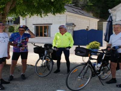 Sous les cerisiers de Luynes