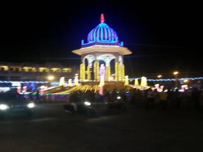 Ville entière illuminée