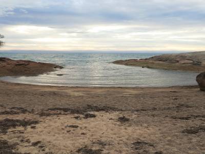 Honeymoon bay