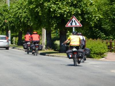 De Bonny sur Loire vers Sancerre