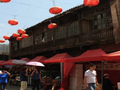 Petit marché dans le Vieux-Kunming