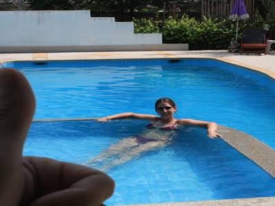 Aprem relax dans la piscine