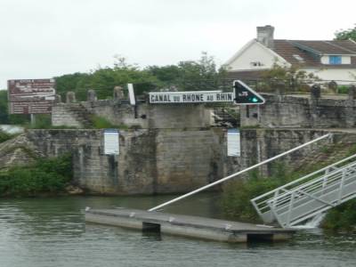 Embouchure du canal du RHONE AU RHIN