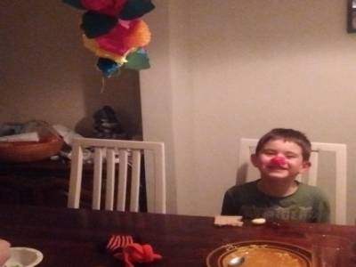 c'est qui le clown de la maison ?