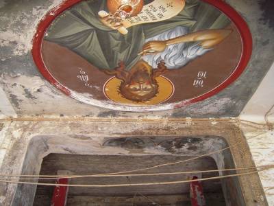 Monastère abndonné (fête du 1er mai)