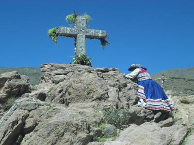Cruz del condor et habit traditionnel