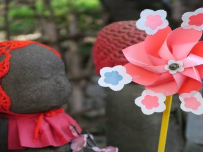 Dans l'enceinte du temple Zojoji