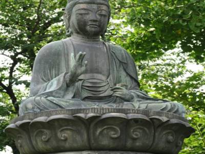 Un bouddha