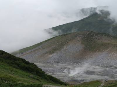 La vallée de l'enfer: éruptions de gaz toxiques