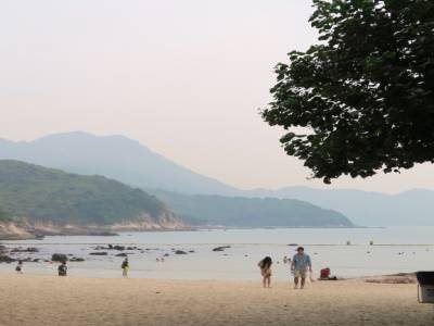 Plage sur l'île Lama