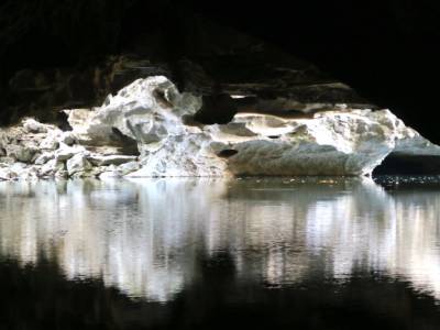 Au fin fond de la grotte...