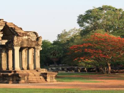devant Angkor wat