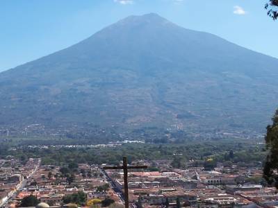 Toujours un volcan, en même temps il n'y a que ça ici.