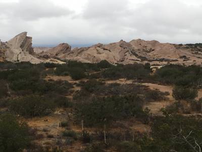 vasquez rock natural aera, press de acton, nord de los angeles.ca
