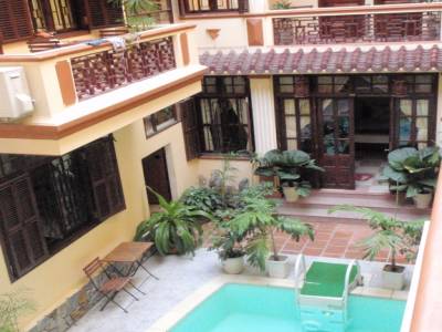 Nhi Nhi hotel.