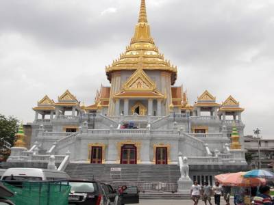 Wat Traimit