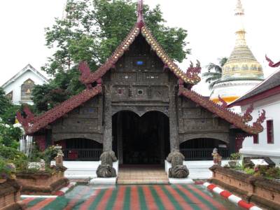 Temple hors du centre