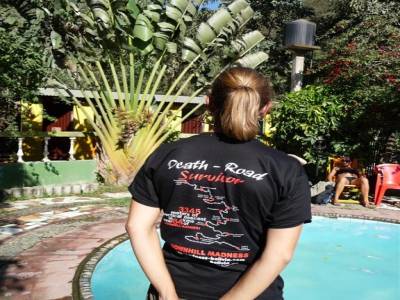 Survivor a la piscine