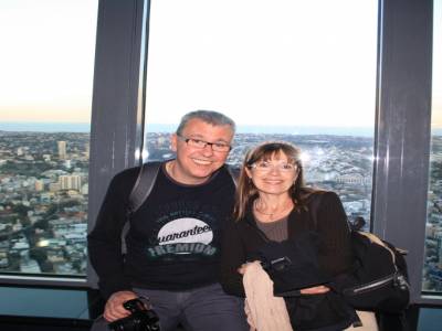 (beau) Papa et (Belle) Maman en haut de la Sydney Tower