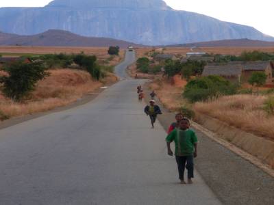 vers le massif de l'Isalo