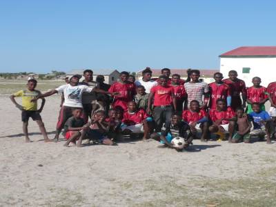 l'equipe de foot de Anakao !