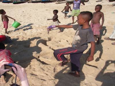 sur la plage du village Anakao