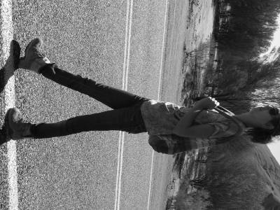 Jess un peu fatigue apres avoir fait lew tour d'Uluru