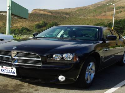 dodge trois quart