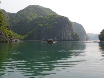 Journee bateau dans la baie de LAN HA
