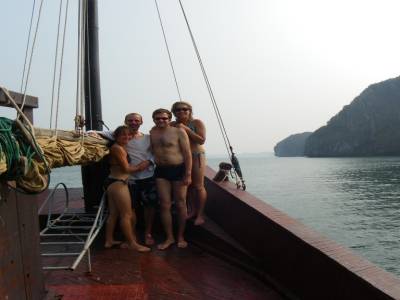 Journee bateau dans la baie de LAN HA