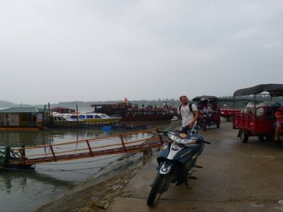 le super port de l ile...