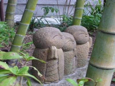 statues mignones