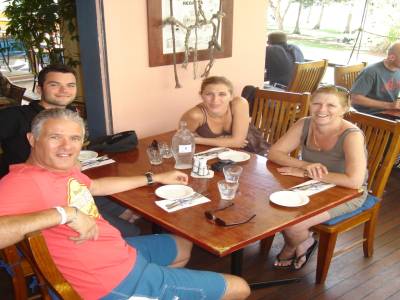 Resto Airlie beach 