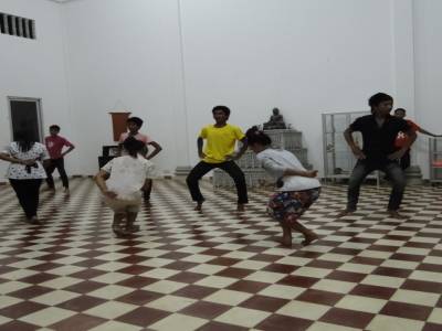 Spectacle de danse a l'école traditionnelle de musique.