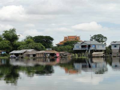 Un autre village flottant