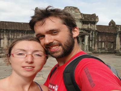 Loulou et Louloute dans Angkor Vat