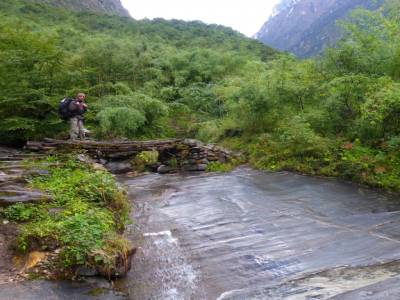 Jour 4 : DOBHAN - CAMPS DEBASE DU MACHHAPUCHHRE