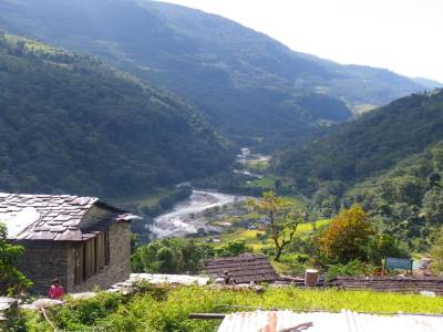Jour 8 :  GHANDRUK - NAYAPUL (1070M)