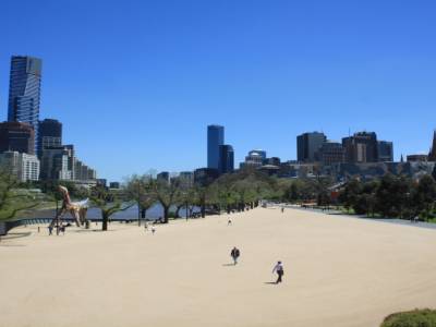 Parc au milieu de la ville