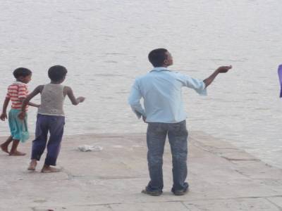 Sur les ghats à Varanasi