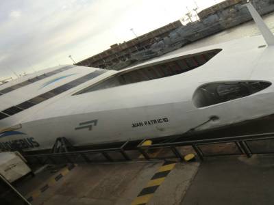 Traversee du lac reliant Buenos Aires a Montevideo