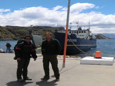 Avec Nicolas avant le depart du ferry pour Puerto Ibanez